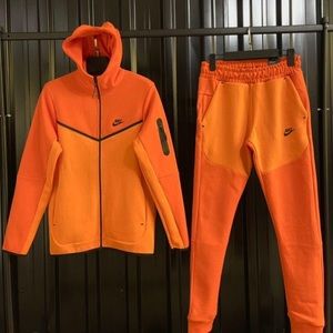 Brend new orange nike sportswear set